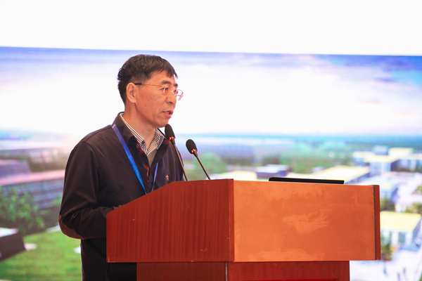 1575343780858427.jpg 侯兆新-鋼結(jié)構(gòu)建筑產(chǎn)業(yè)化關(guān)鍵技術(shù)及示范成果介紹.jpg